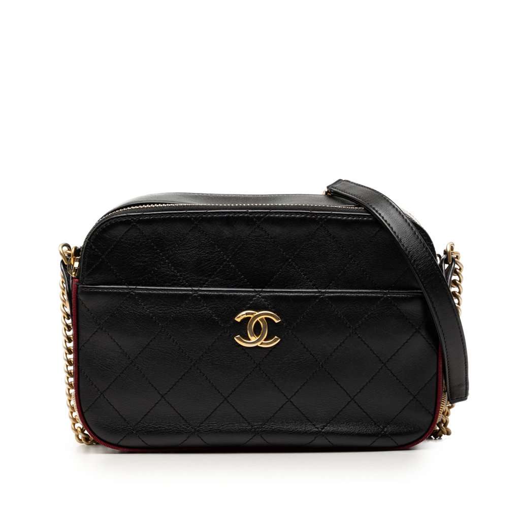 Chanel Calfskin Grosgrain Stitched Button Up Camera Case Black Leather Very good condition - Front View