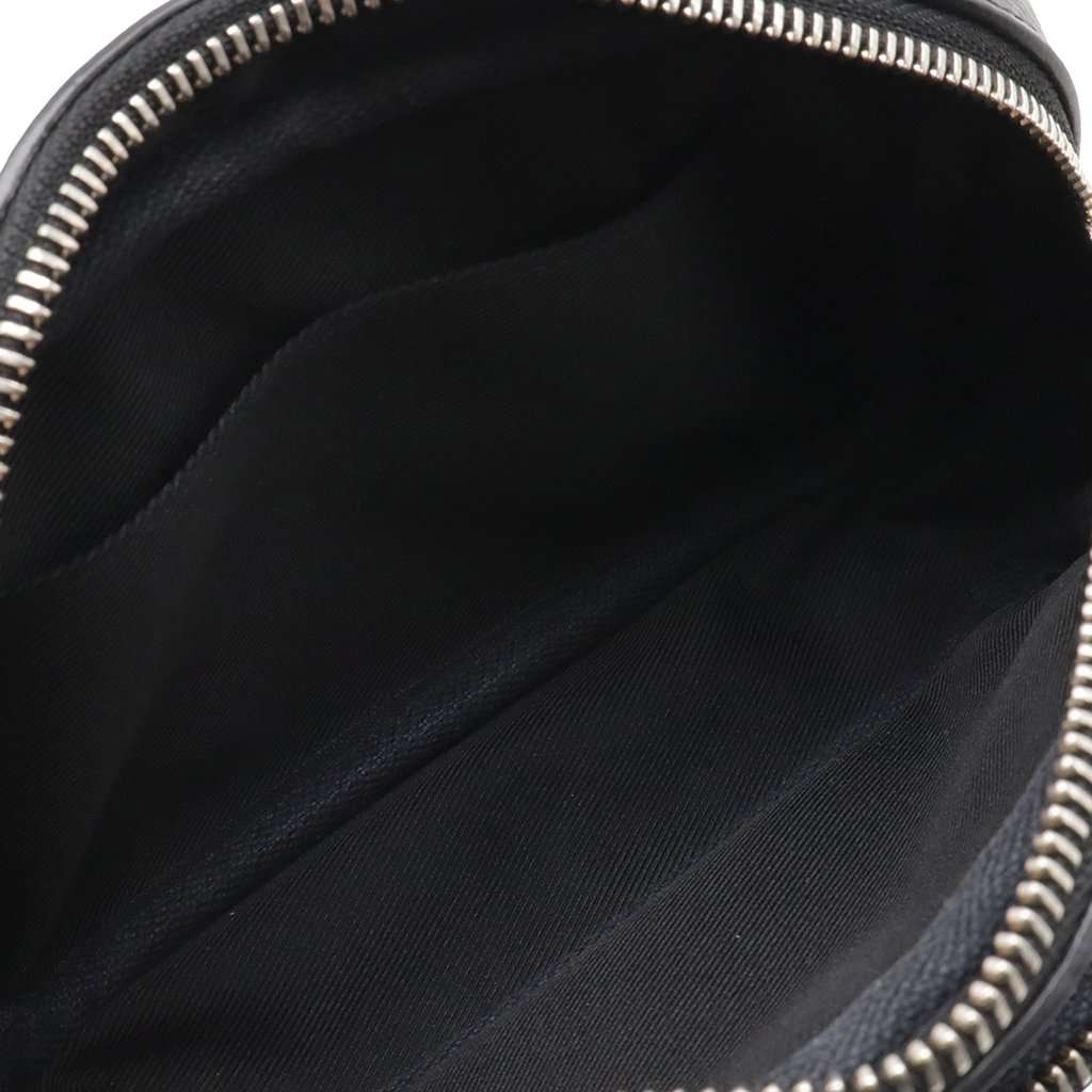Louis Vuitton Monogram Eclipse Taigarama Outdoor Pouch Black Very good condition - Inside View