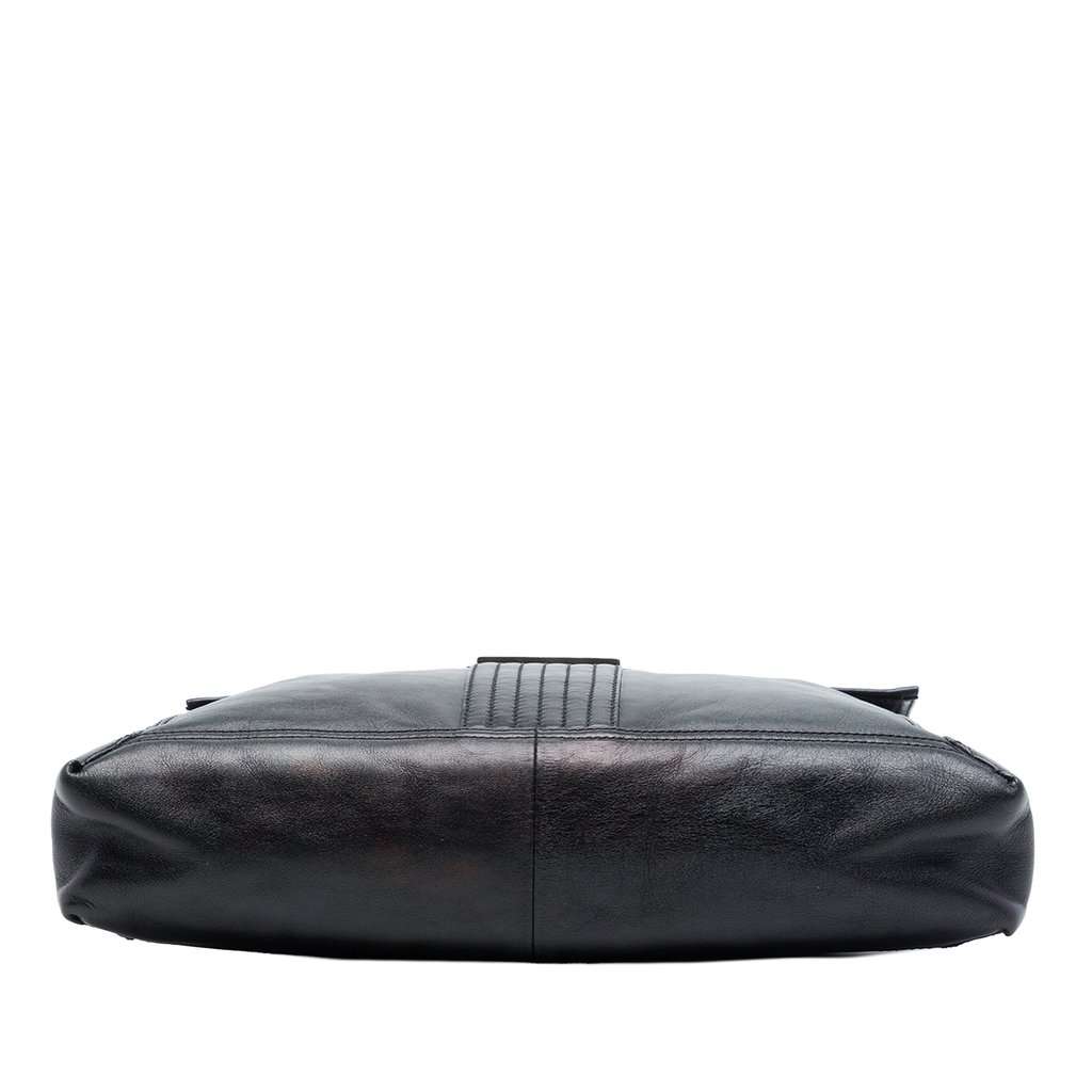 Fendi Leather Maxi Baguette Flap Bag Black Leather Very good - Inside View
