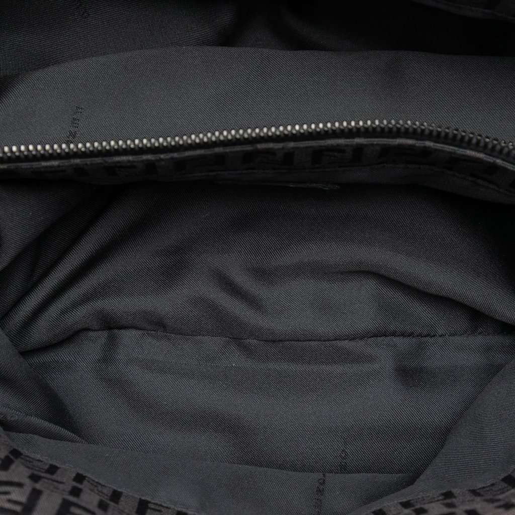Fendi Zucchino Canvas Tote Black Very good - Model View