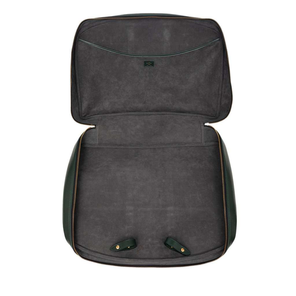 Louis Vuitton Taiga Kendall GM Green Leather Good - Model View
