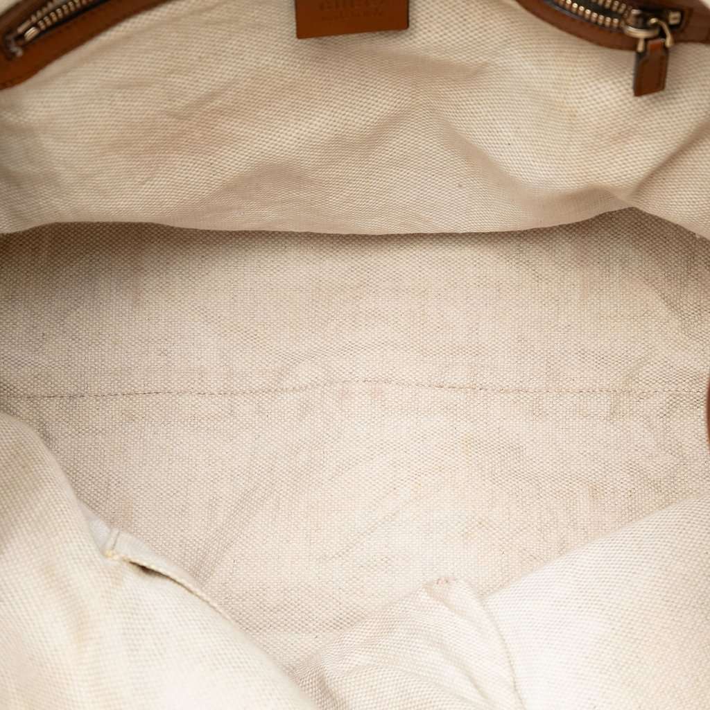 Gucci Medium GG Canvas Brick Lane Tote Beige Very good condition - Model View