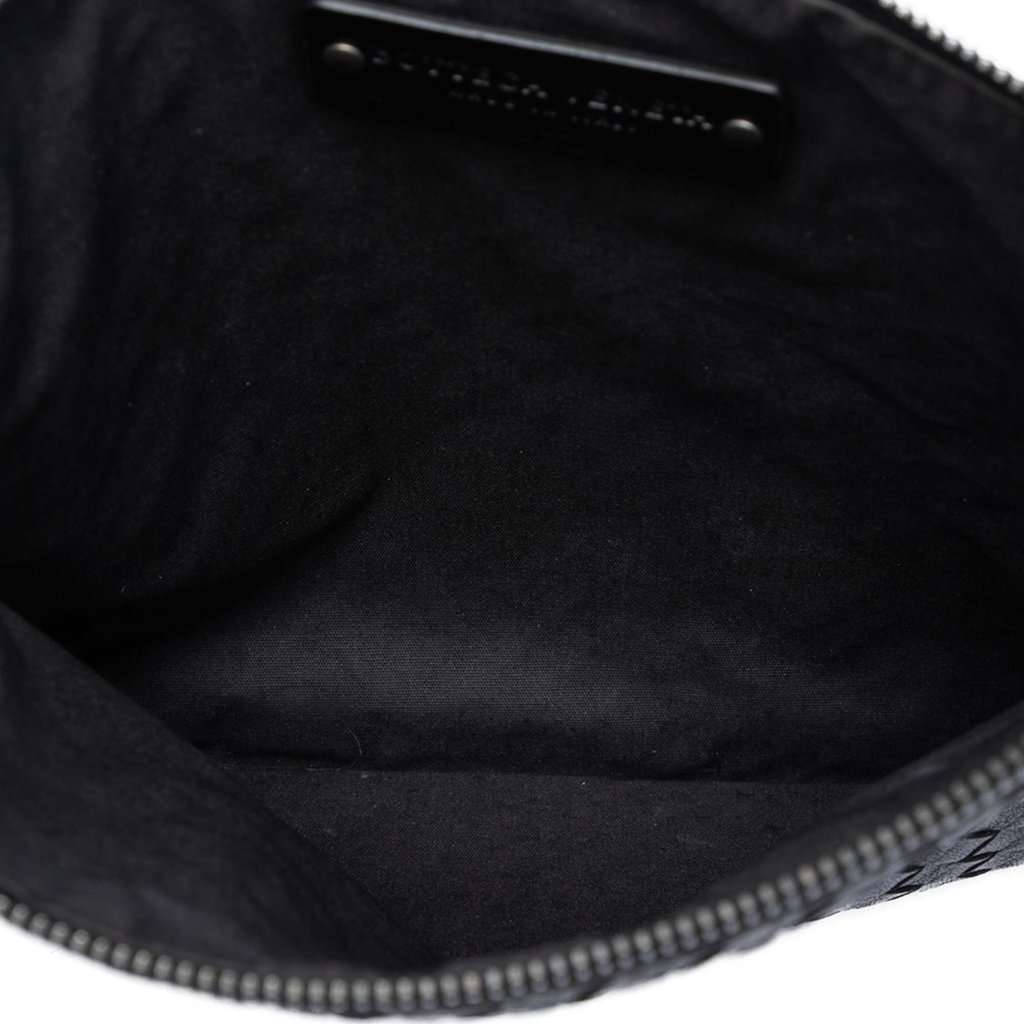 Bottega Veneta Intrecciato Trimmed Leather Clutch Black Leather Very good condition - Model View