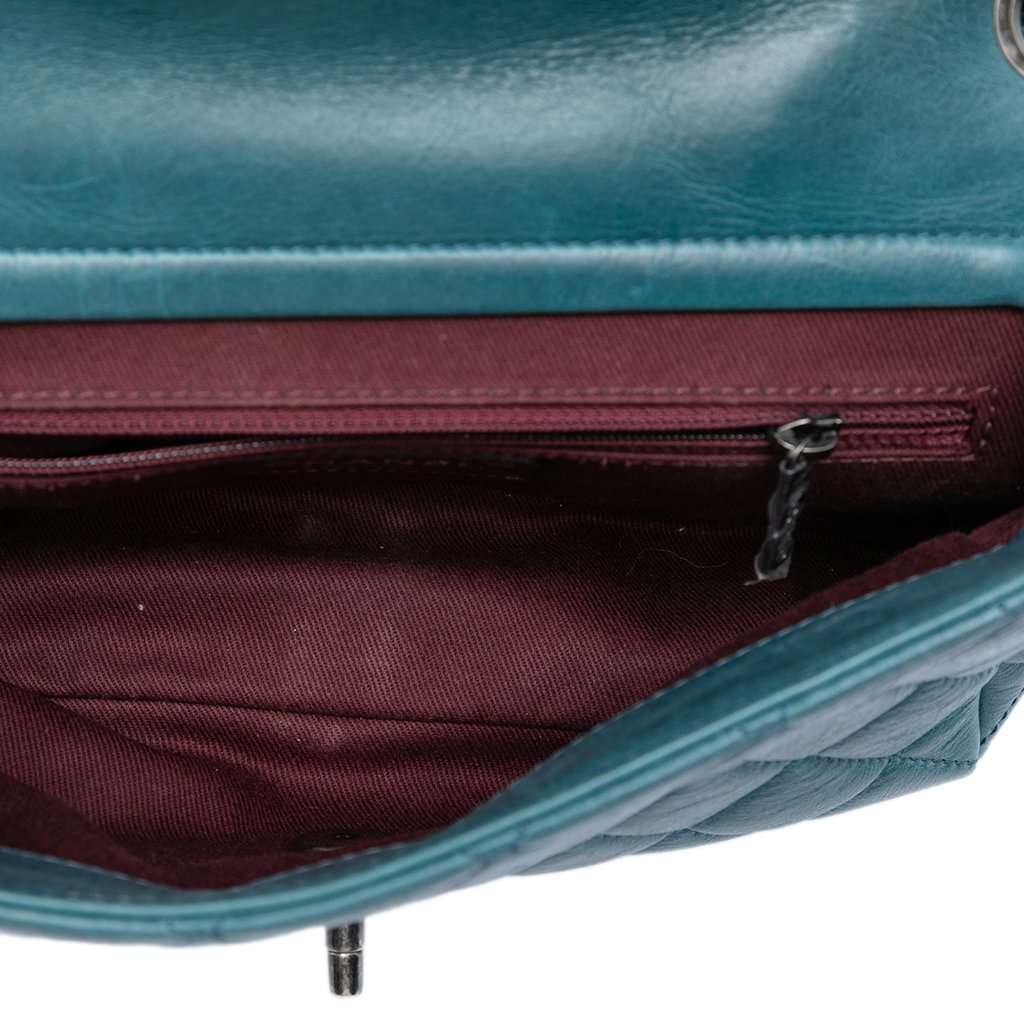 Chanel Quilted Calfskin Plaque Double Flap Blue Leather Very good condition - Model View