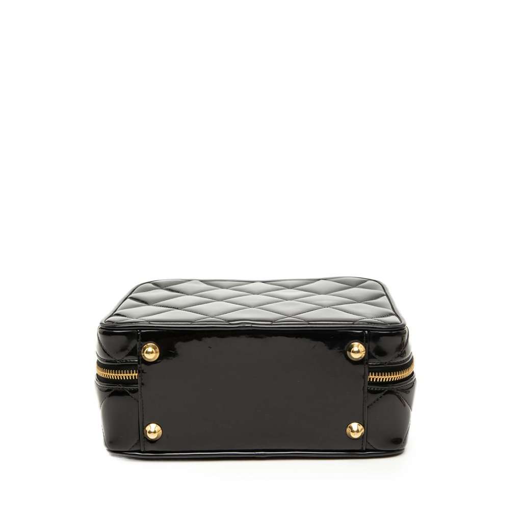 Chanel Quilted Patent Vanity Case Black Leather Very good - Inside View