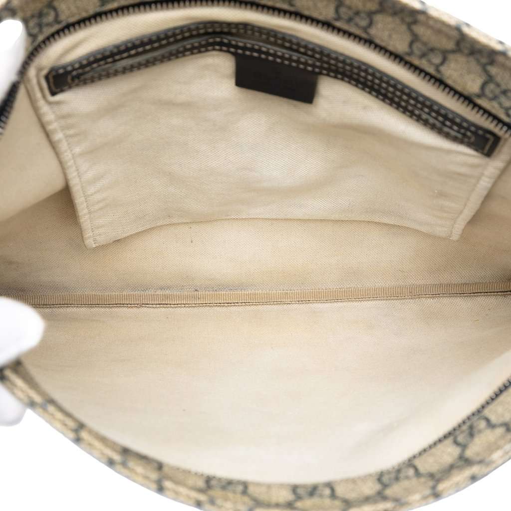Gucci GG Supreme Crossbody Beige Very good condition - Model View