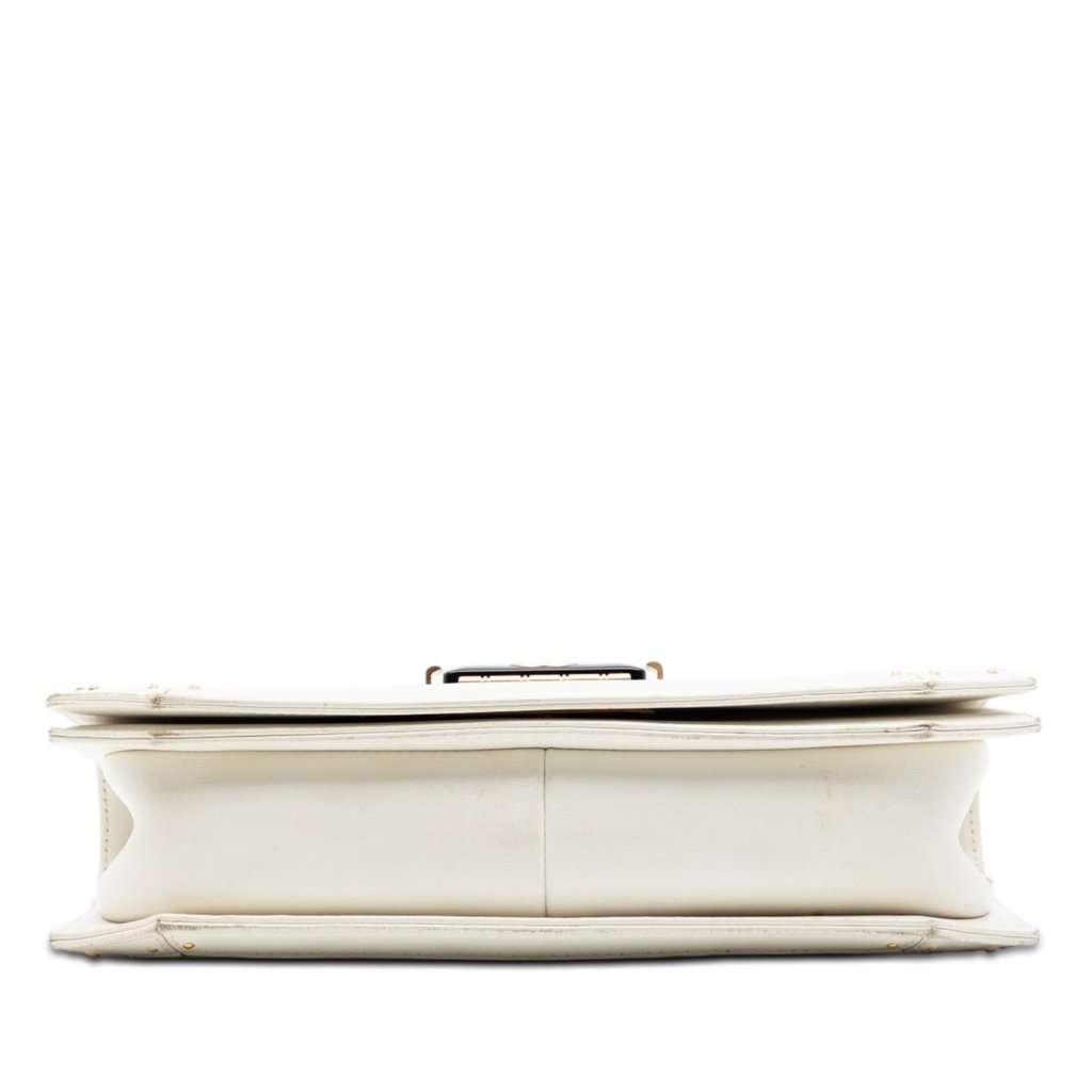 Chanel Medium Quilted Calfskin Octagon CC Clasp Flap White Leather Very good condition - Inside View