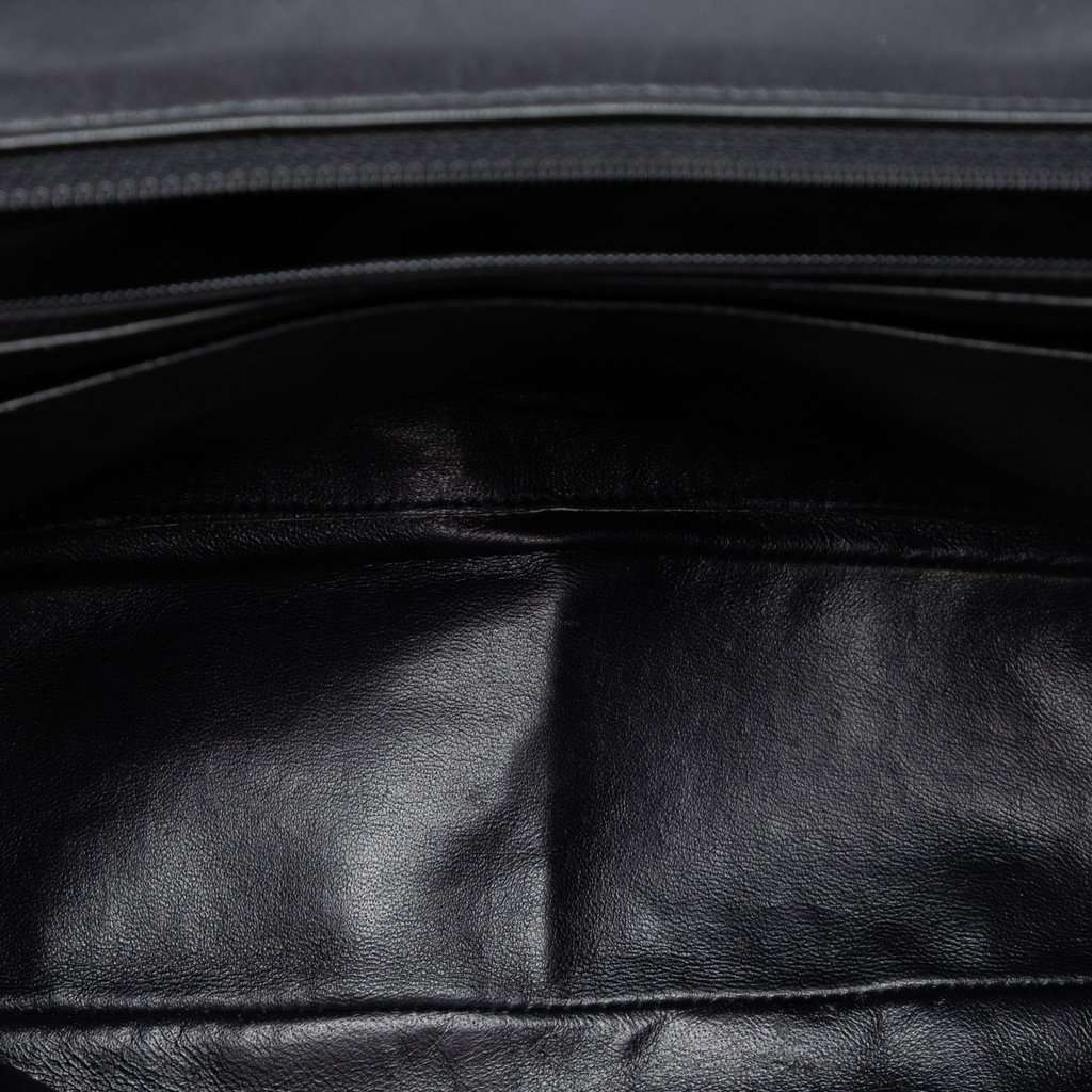 Chanel Jumbo Classic Perforated Lambskin Single Flap Black Leather Very good condition - Model View