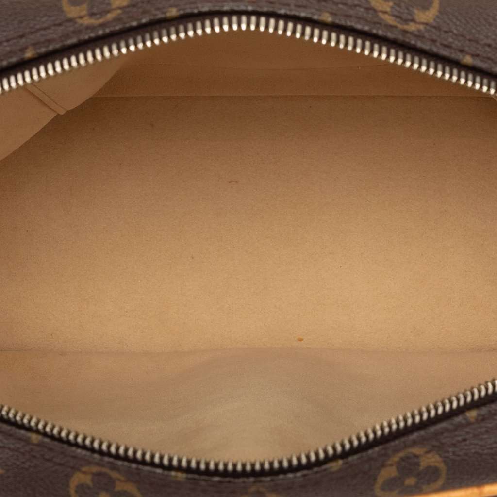 Louis Vuitton Monogram Manhattan PM Brown Good condition - Model View