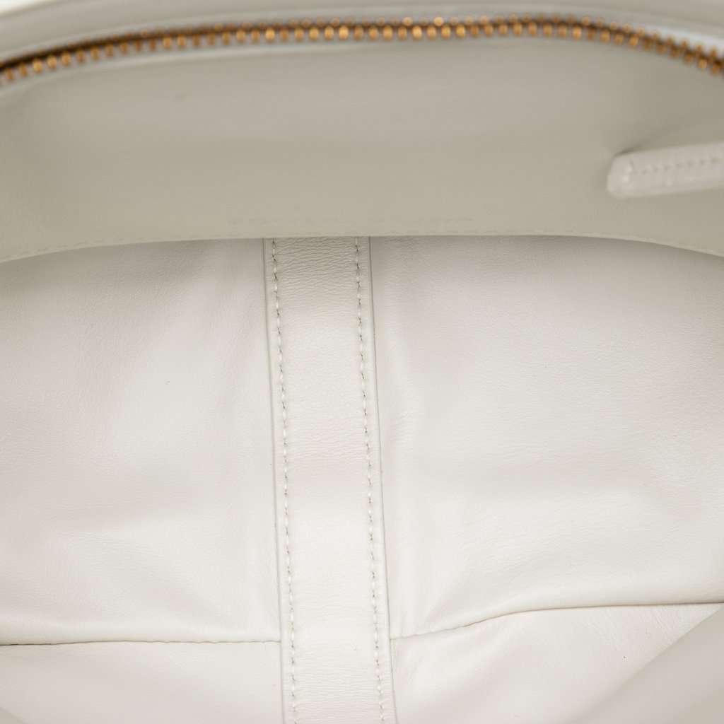 Bottega Veneta Small Nappa Intrecciato Flip Flap Tote White Leather Very good condition - Model View