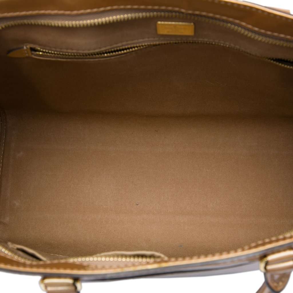 Louis Vuitton Monogram Vernis Brea MM Brown Leather Very good - Model View