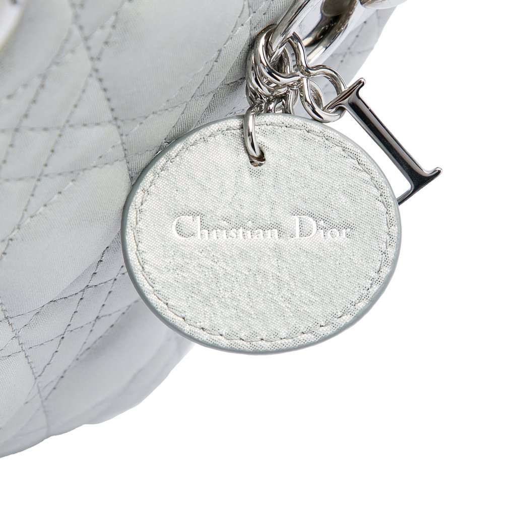 Dior Mini Iridescent Lambskin Cannage Lady Dior Silver Leather Very good condition - Box View