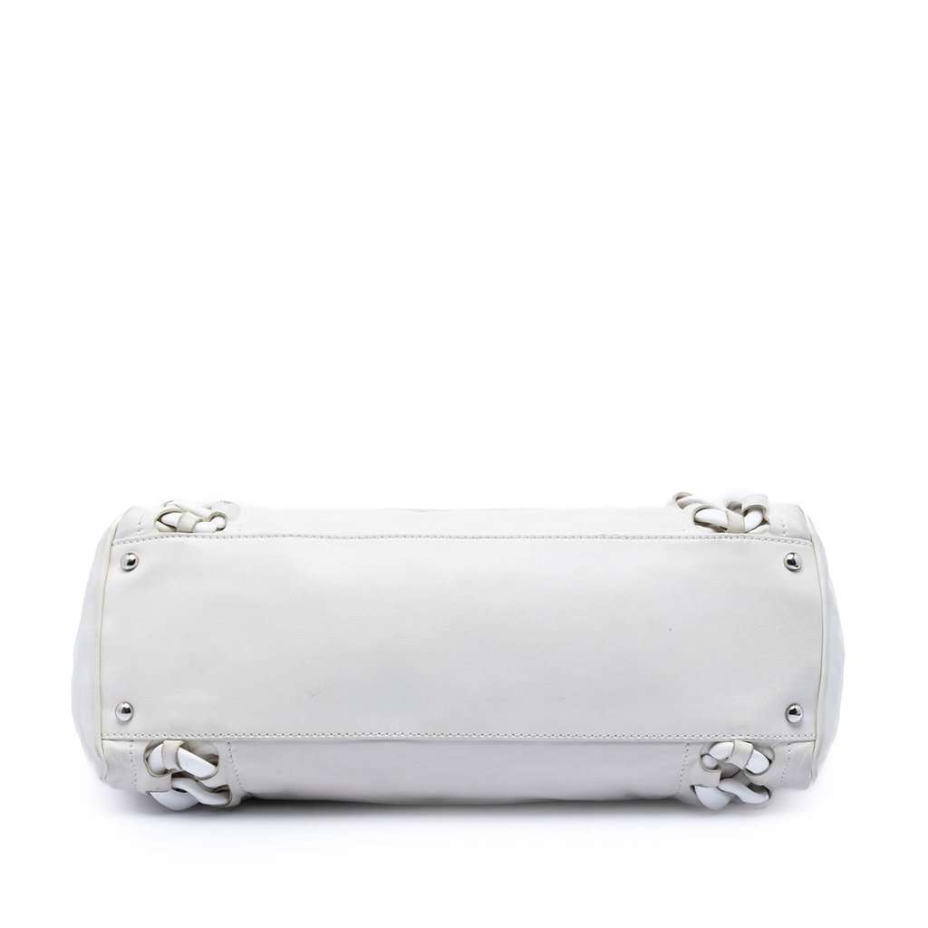 Chanel Calfskin Modern Chain Rhodoid East West Tote White Leather Very good condition - Inside View