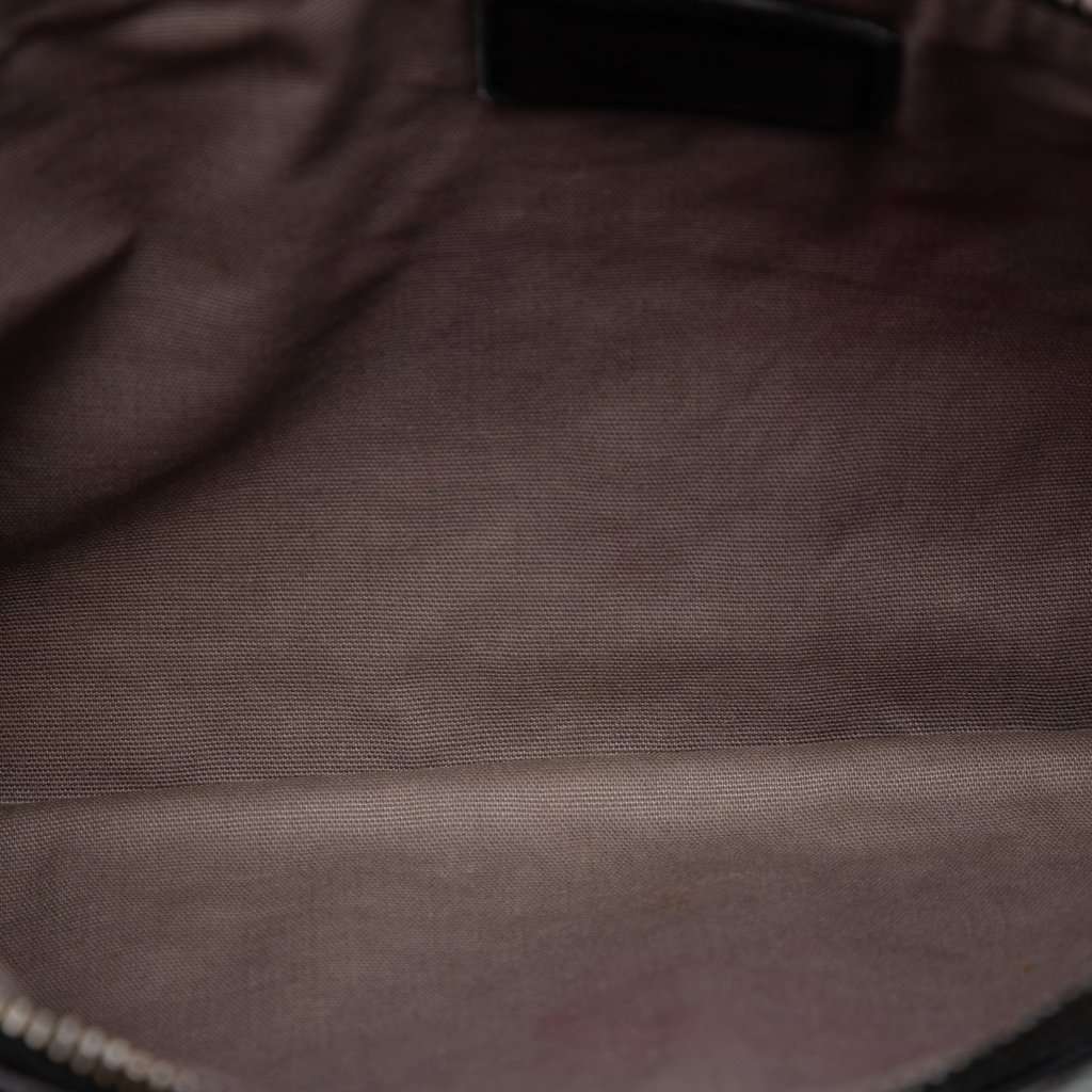 Bottega Veneta Nappa Intrecciato Zip Pouch Black Leather Very good - Model View