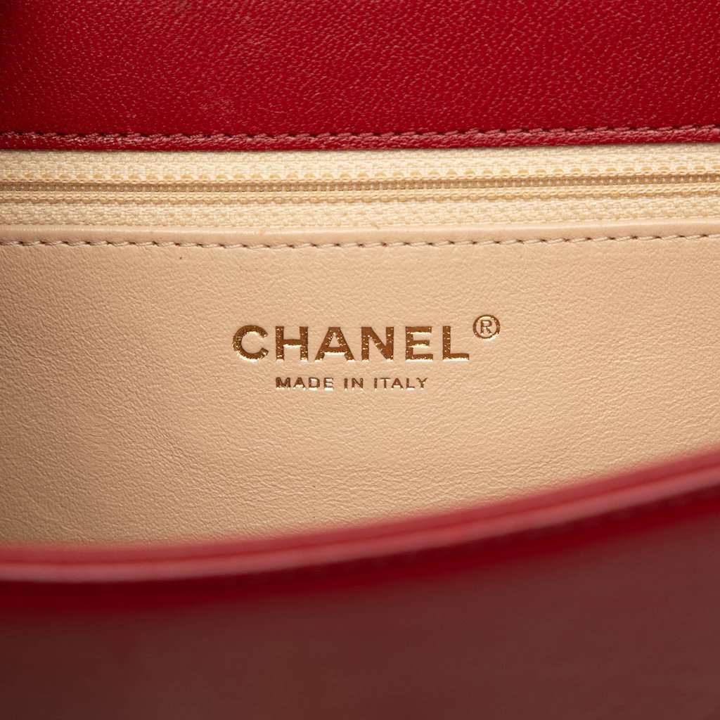 Chanel Large Chevron Sheepskin Subtle Flap Red Leather Very good condition - Box View