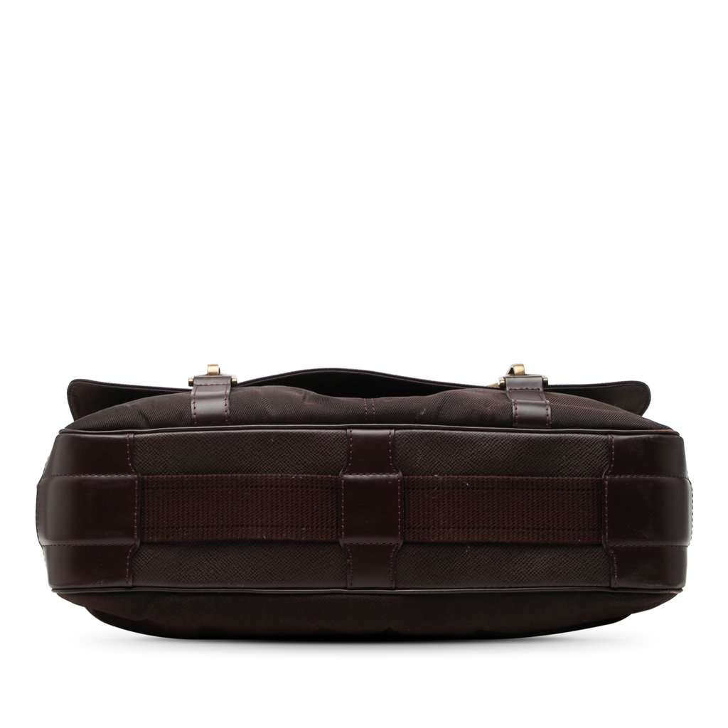 Louis Vuitton Taiga Dersou Red Leather Very good - Inside View