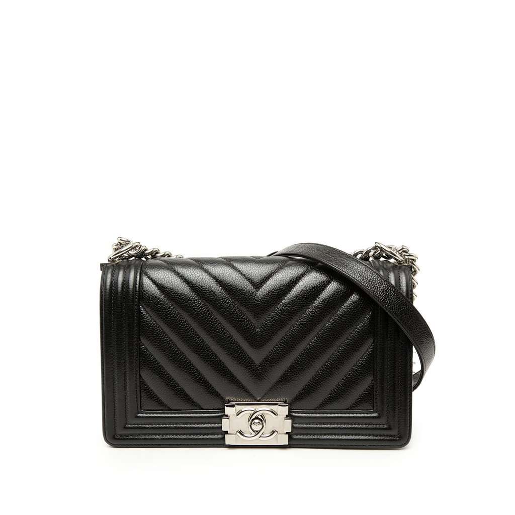 Chanel Old Medium Chevron Caviar Boy Flap Black Leather Very good condition - Front View