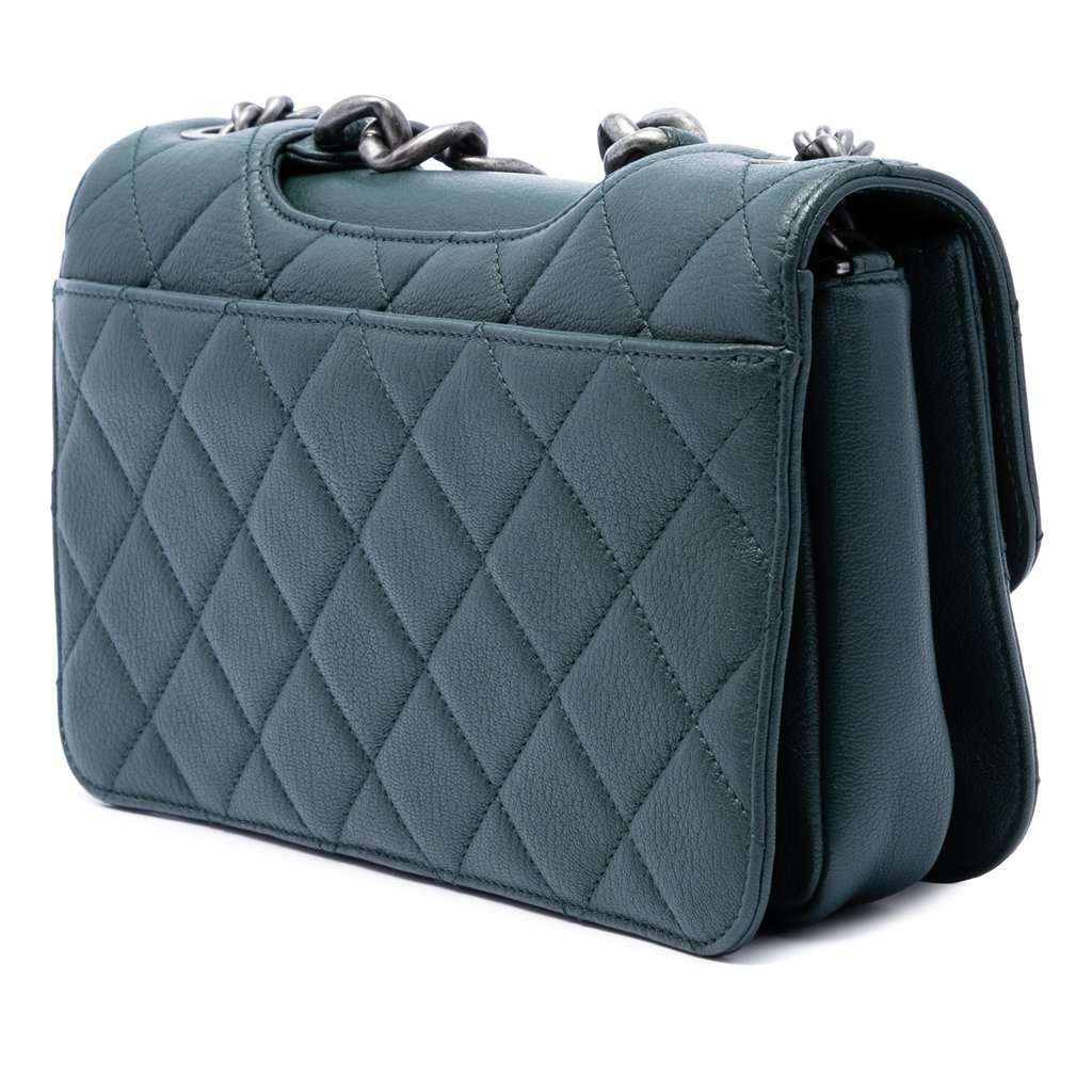 Chanel Medium Quilted Goatskin Perfect Edge Flap Green Leather Very good condition - Back View