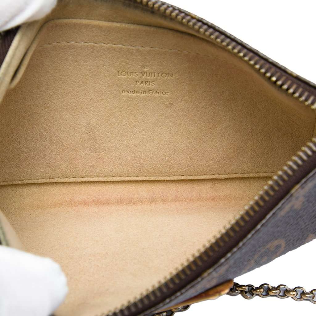 Louis Vuitton Monogram Pochette Milla MM Brown Very good condition - Model View