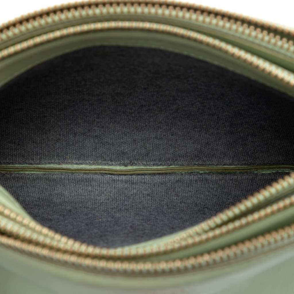 Celine Small Lambskin Trio Crossbody Green Leather Very good condition - Model View