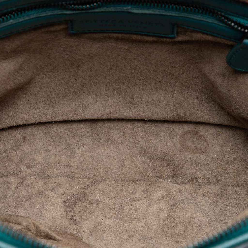 Bottega Veneta Nappa Intrecciato Nodini Crossbody Blue Leather Very good condition - Model View