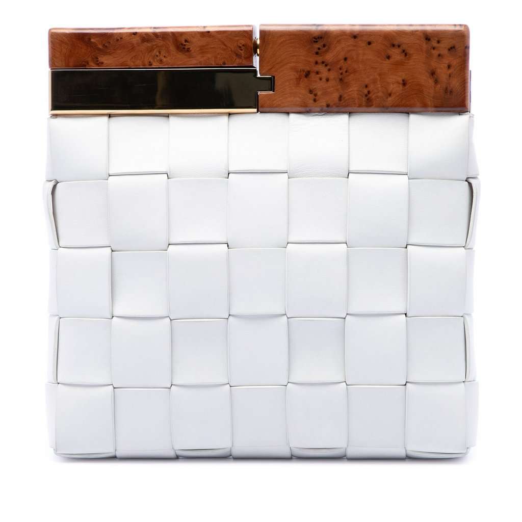 Bottega Veneta Lambskin Maxi Intrecciato The Snap Clutch White Leather Very good - Front View