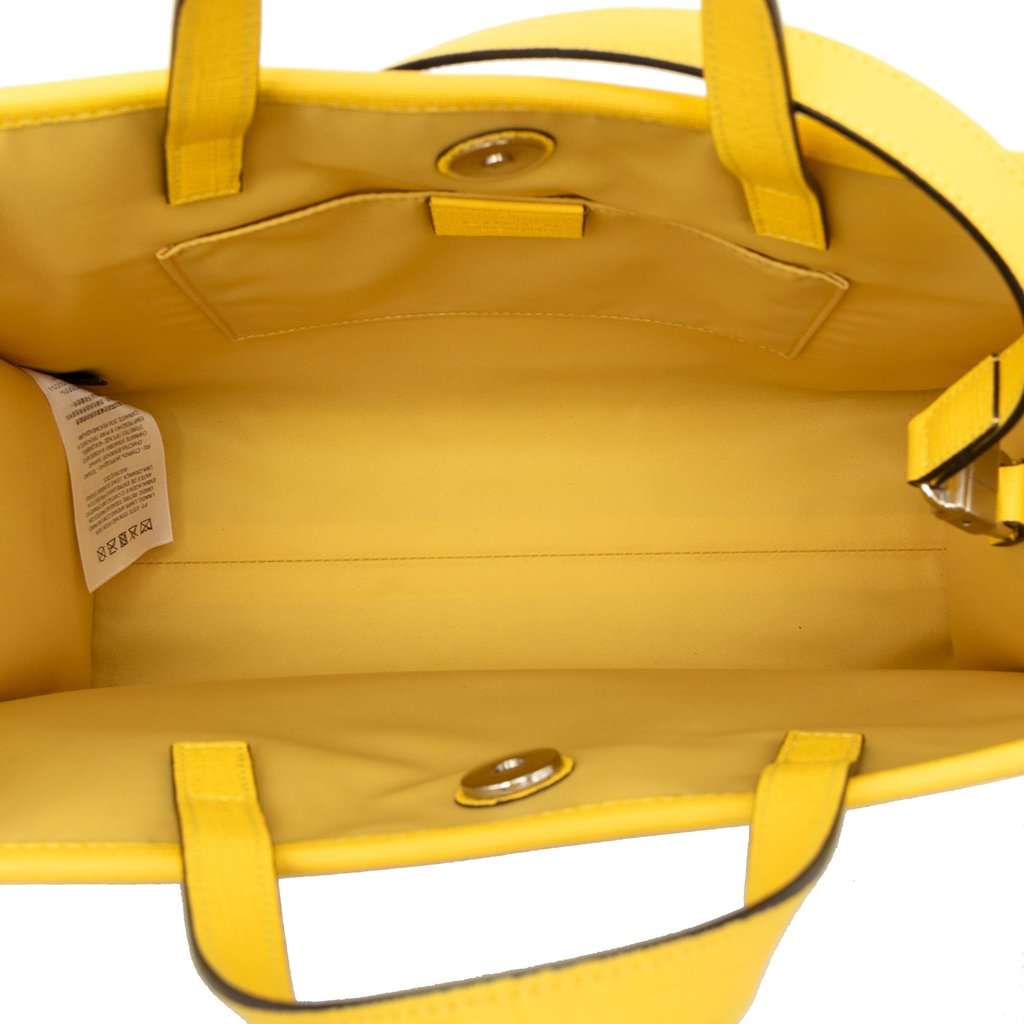 Gucci Childrens GG Supreme Heart Satchel Beige Very good - Model View