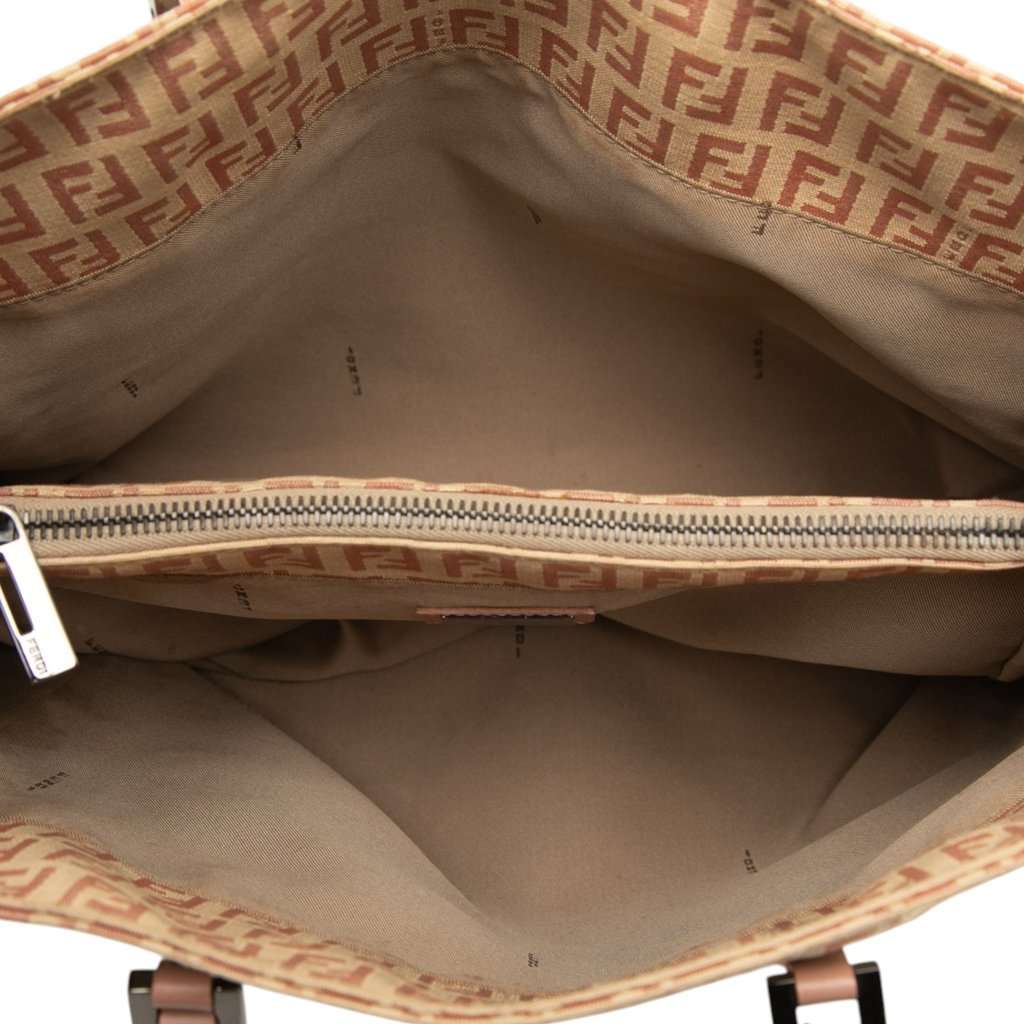 Fendi Zucchino Canvas Tote Beige Very good - Model View
