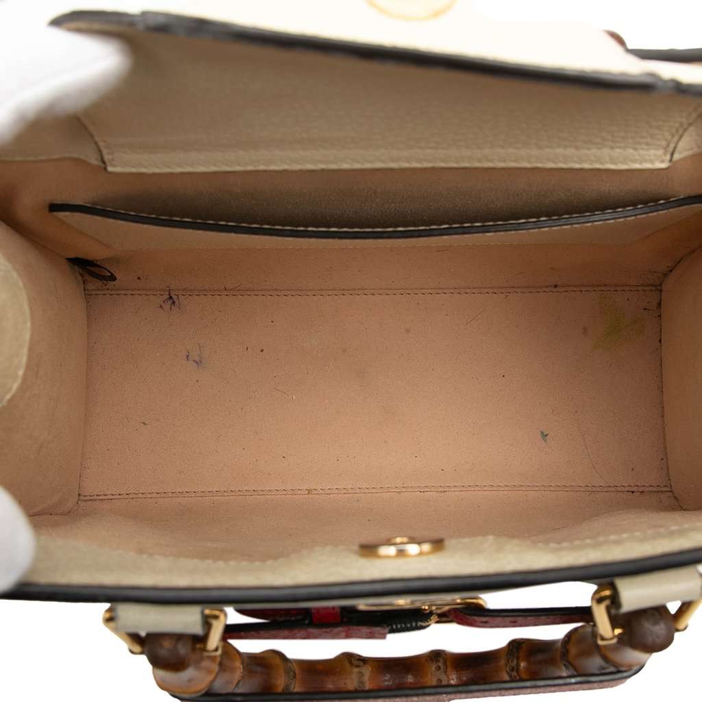Gucci Medium Calfskin Bamboo Diana Satchel White Leather Very good condition - Model View