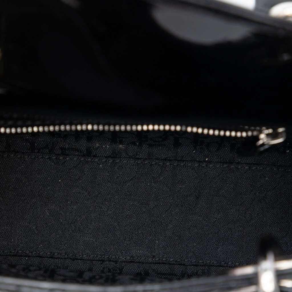Dior Mini Patent Cannage Lady Dior Black Leather Very good condition - Model View