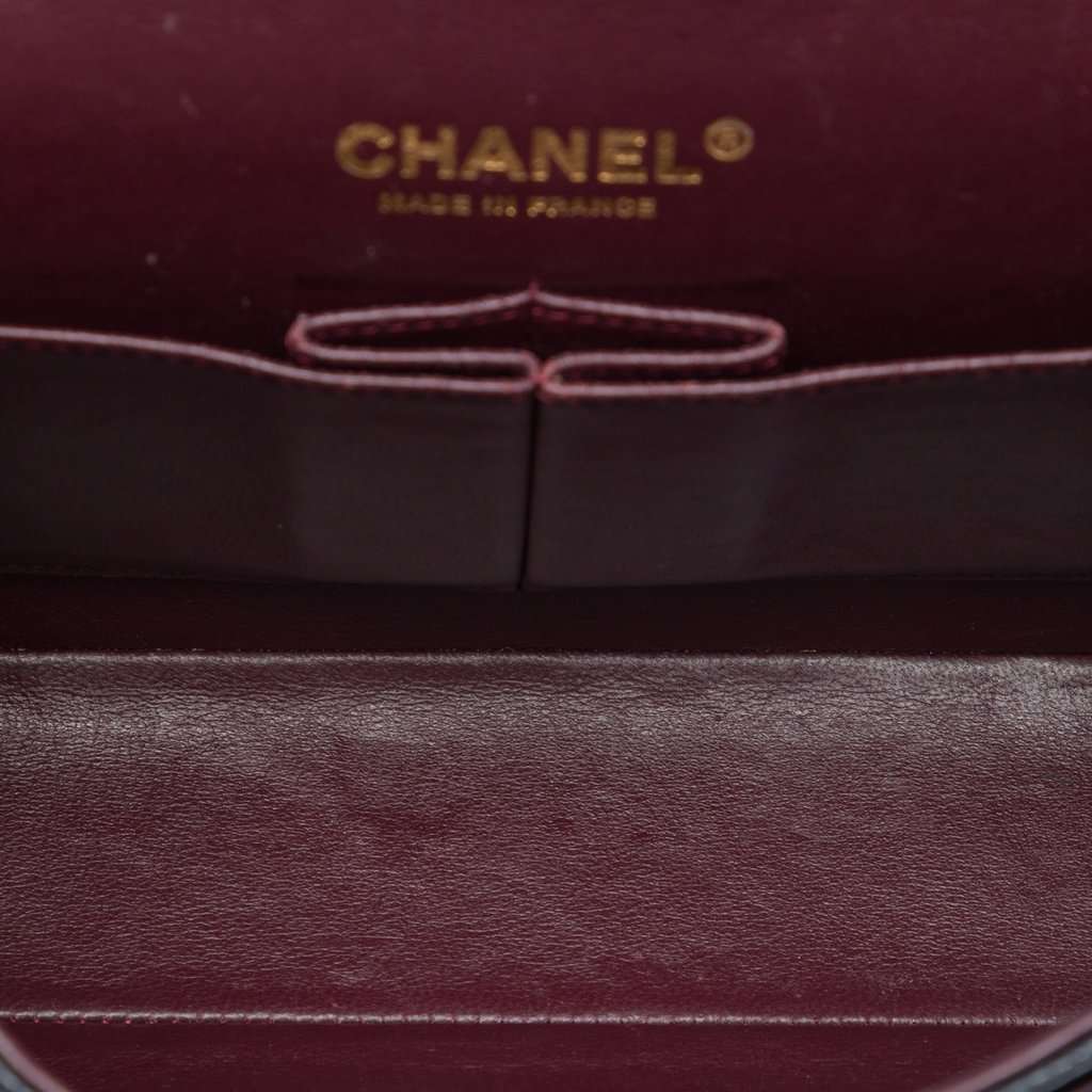 Chanel Medium Classic Caviar Double Flap Black Leather Very good condition - Model View