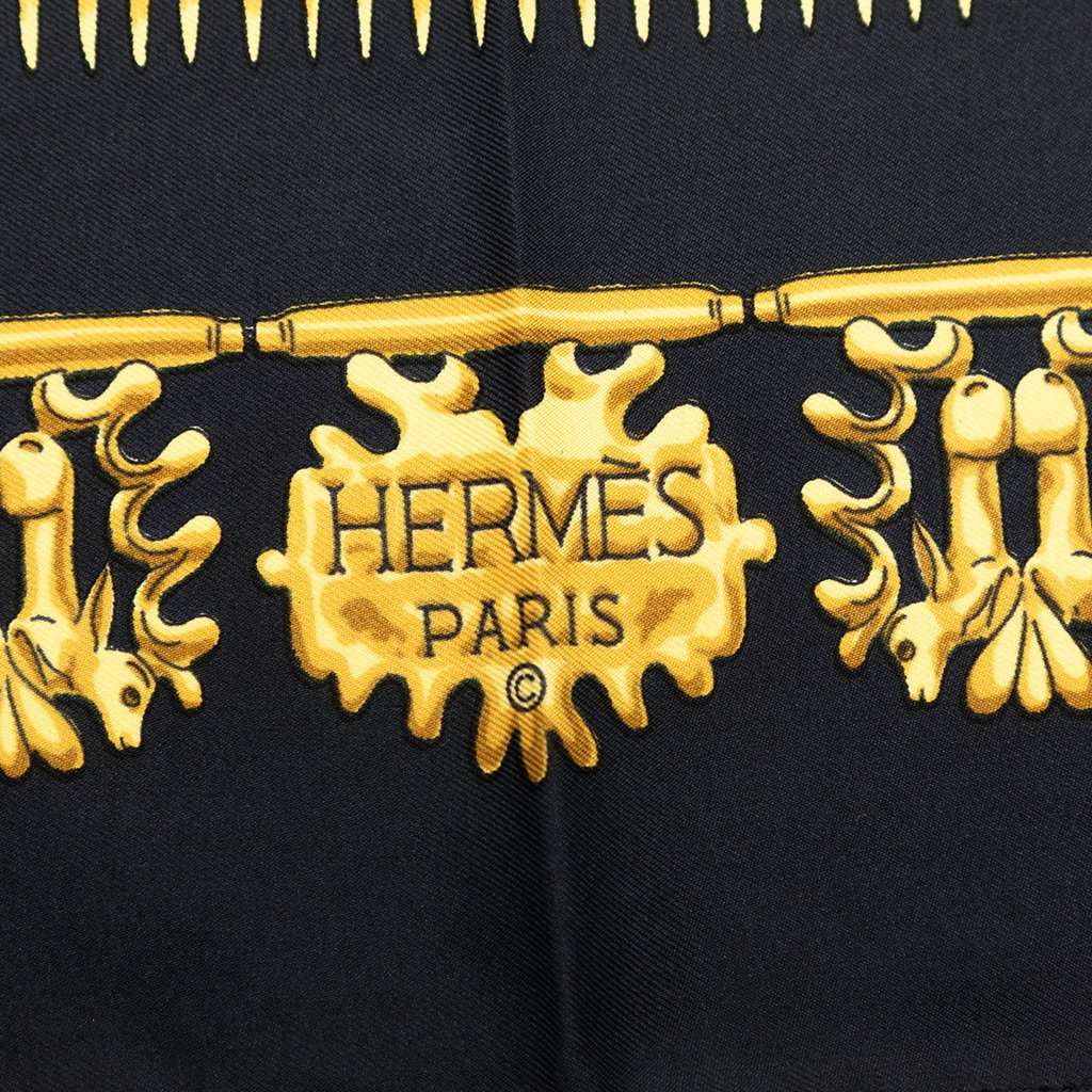 Hermès Les Cavaliers d Or Silk Scarf 90 Black Very good - Box View