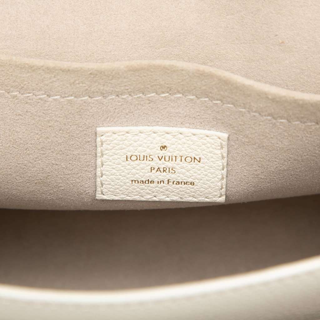 Louis Vuitton Soft Calfskin MyLockMe Chain BB White Leather Very good condition - Box View