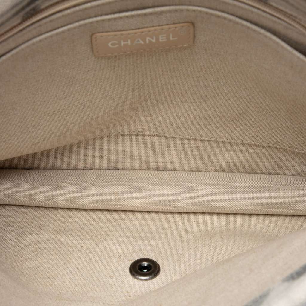 Chanel Paris Greece Canvas Iliad Greek Clutch MultiColor Very good condition - Model View