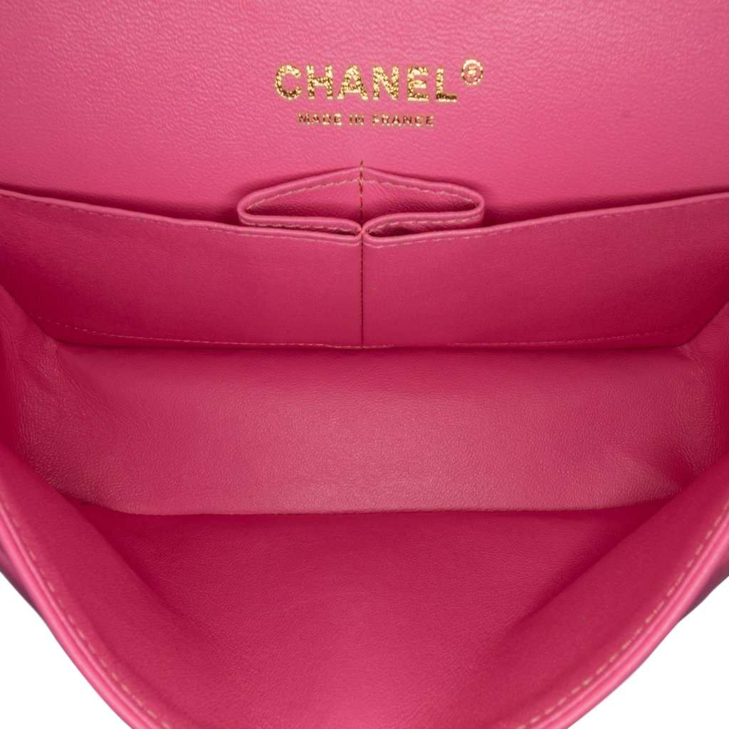 Chanel Small Classic Chevron Lambskin Double Flap Pink Leather Very good - Model View