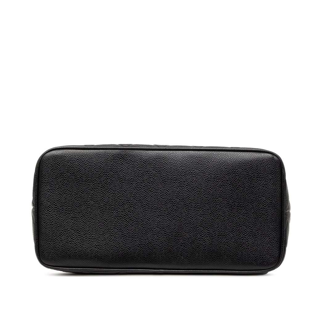 Chanel Caviar Medallion Tote Black Leather Very good condition - Inside View