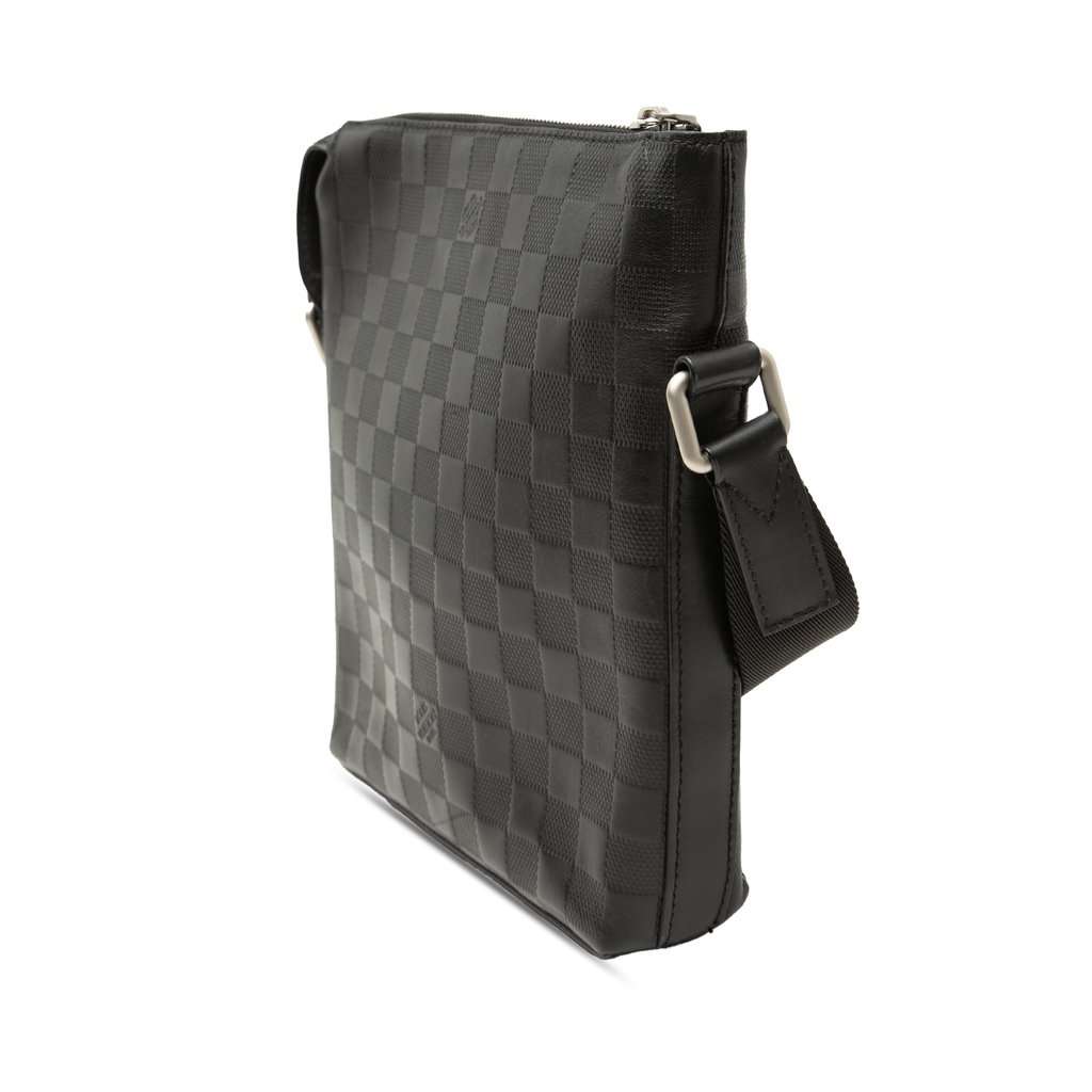 Louis Vuitton Damier Infini Discovery Messenger BB Black Leather Very good condition - Back View