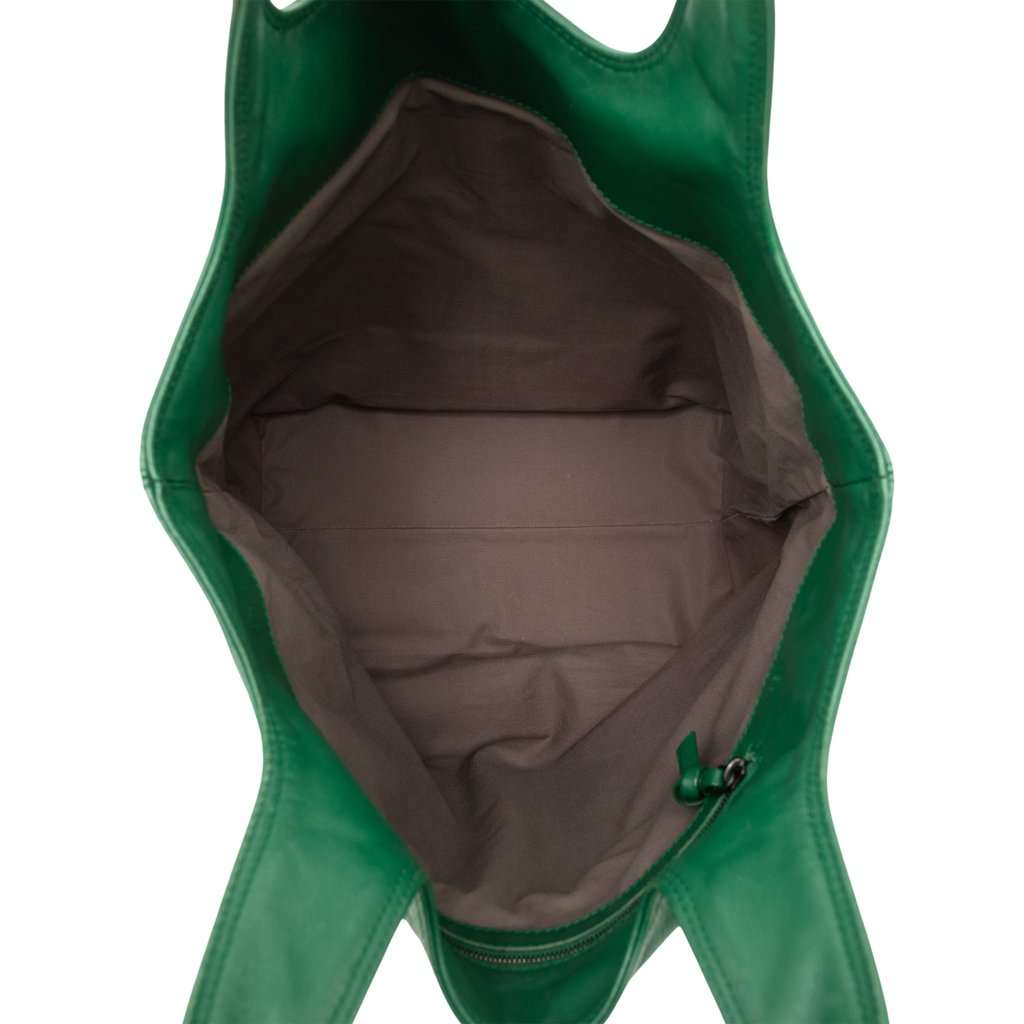Bottega Veneta Intrecciato Trimmed Leather Regent Tote Green Leather Very good - Model View