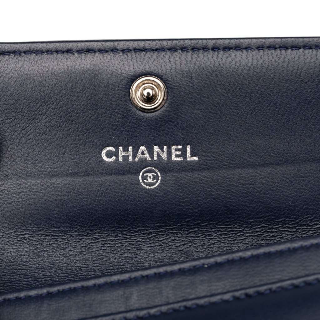 Chanel Bicolor Lambskin Boy Flap Card Holder Blue Leather Very good condition - Box View