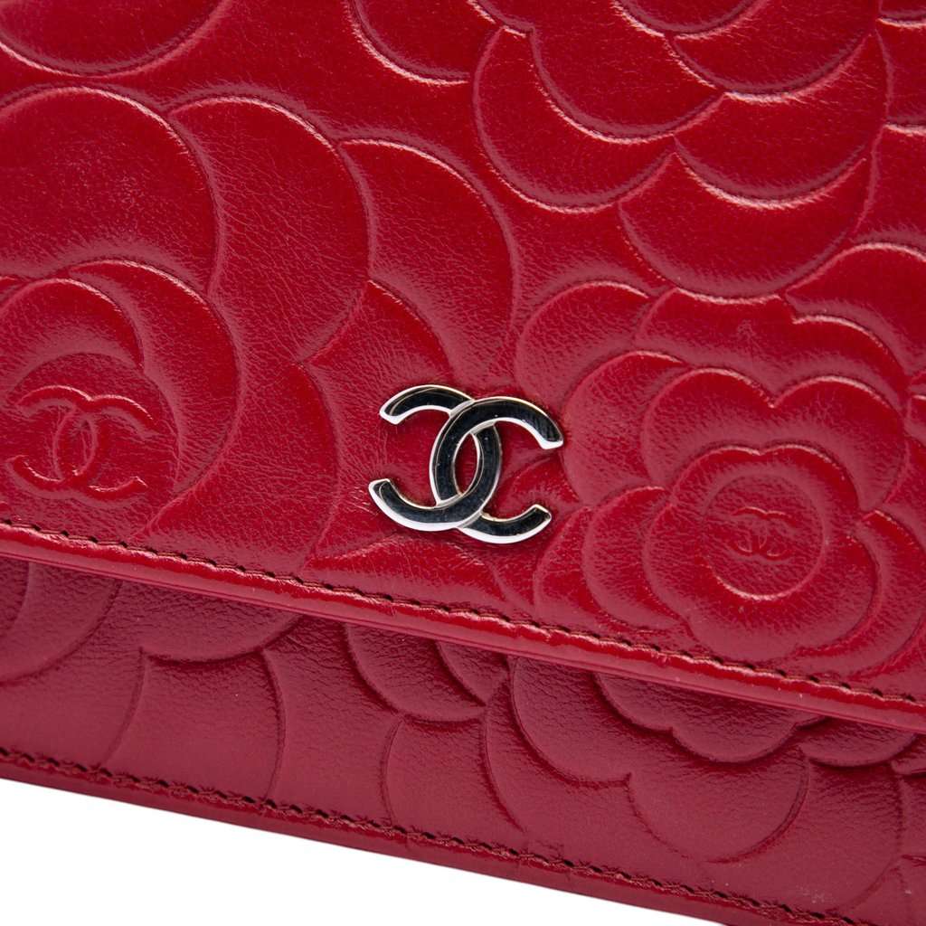 Chanel CC Embossed Lambskin Camellia Wallet On Chain Red Leather Very good condition - Box View