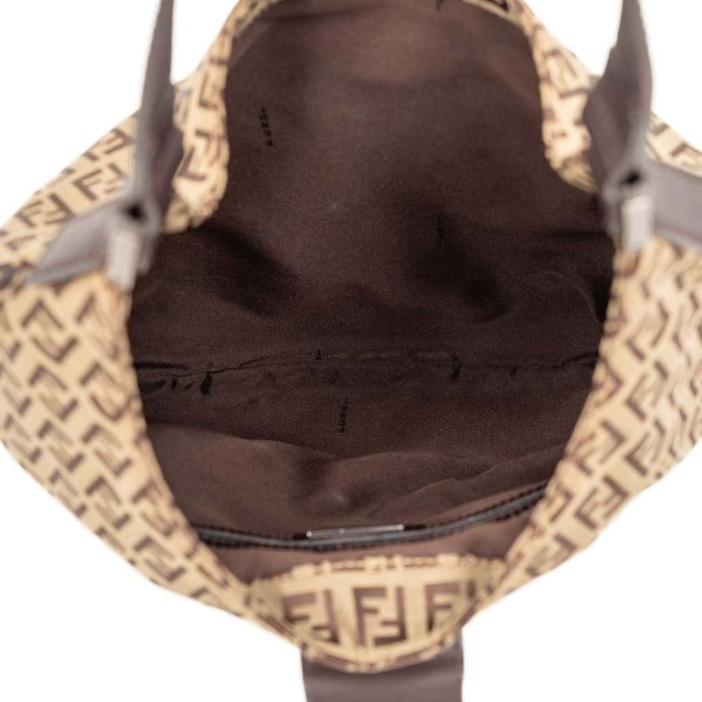 Fendi Zucchino Canvas Shoulder Bag Brown Very good condition - Model View