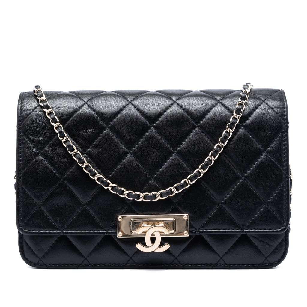 Chanel Quilted Lambskin Golden Class Wallet On Chain Black Leather Very good condition - Front View