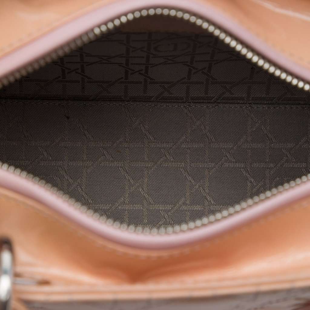 Dior Medium Patent Cannage Lady Dior Brown Leather Very good condition - Model View