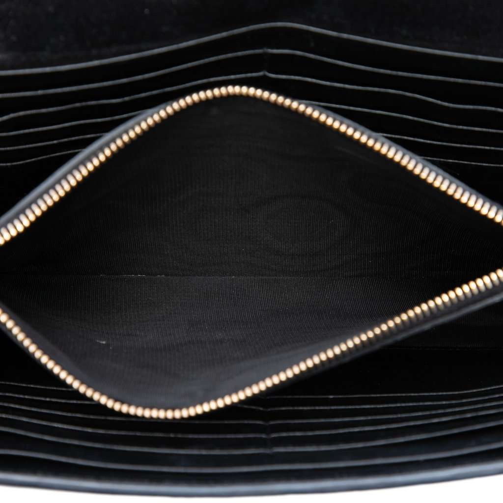 Saint Laurent Medium Metallic Calfskin Monogram Kate Crossbody Pink Leather Very good condition - Model View