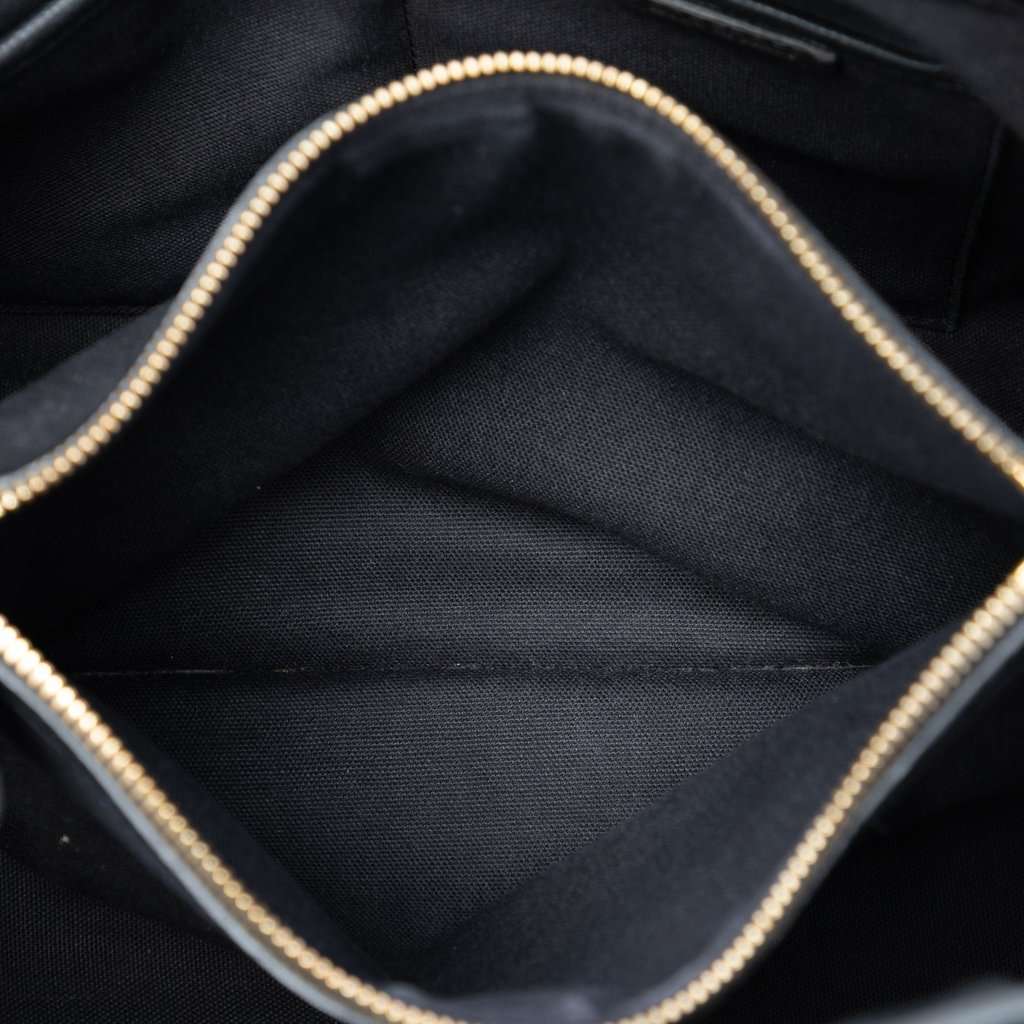 Burberry Medium Leather and House Check Banner Satchel Black Leather Very good condition - Model View
