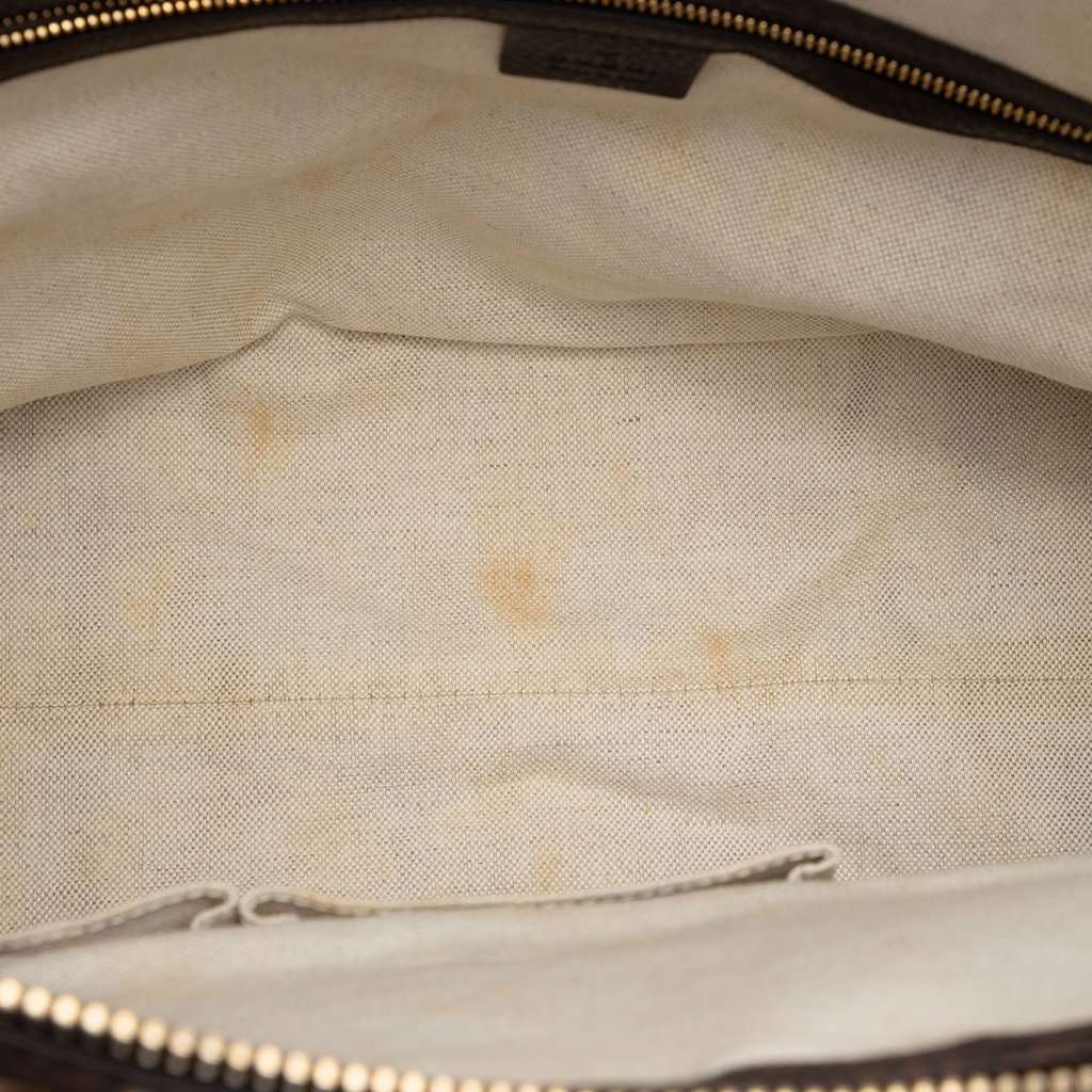 Gucci Diamante Canvas Catherine Tote Beige Very good condition - Model View