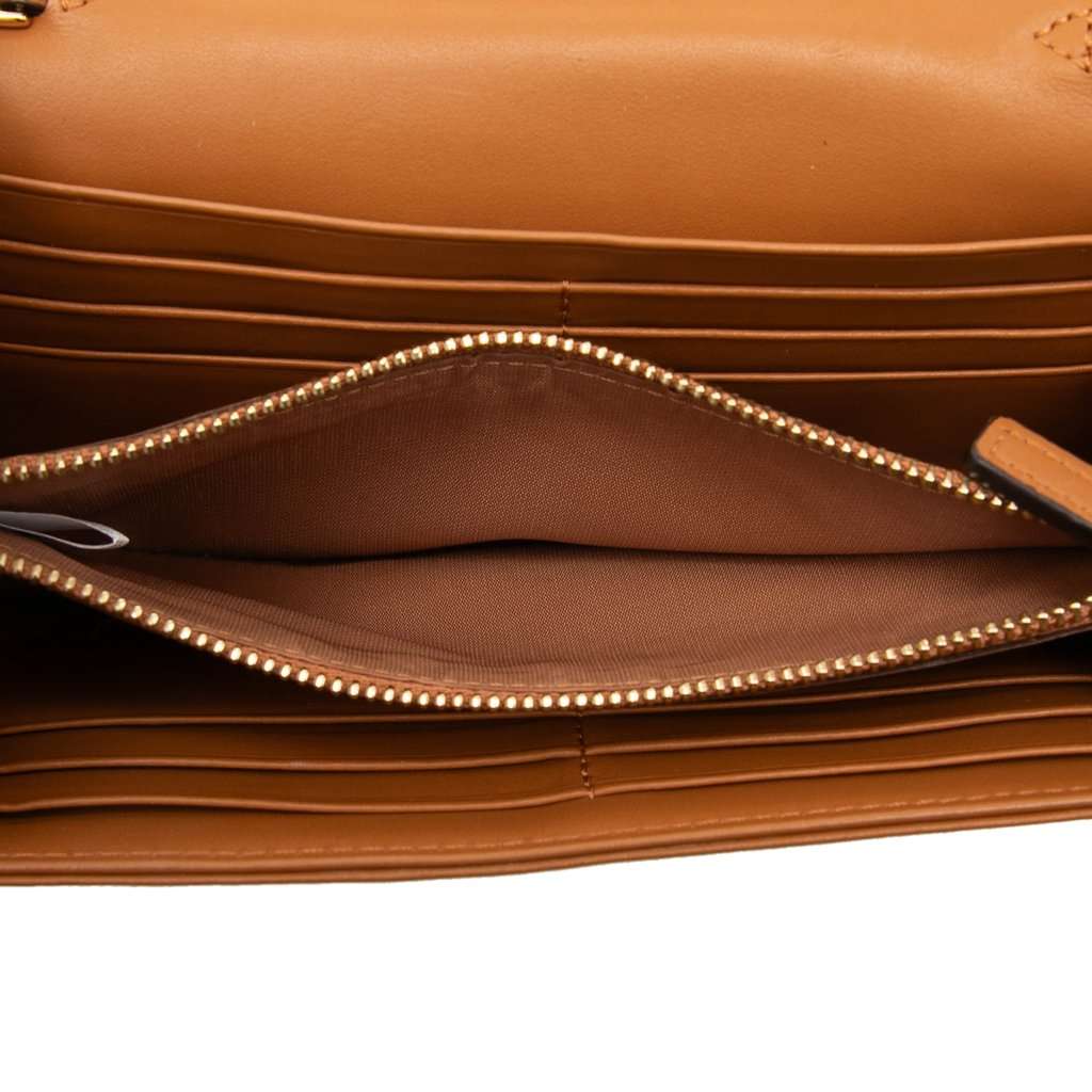 MCM Visetos Coated Canvas Patricia Wallet on Chain Brown Very good condition - Model View