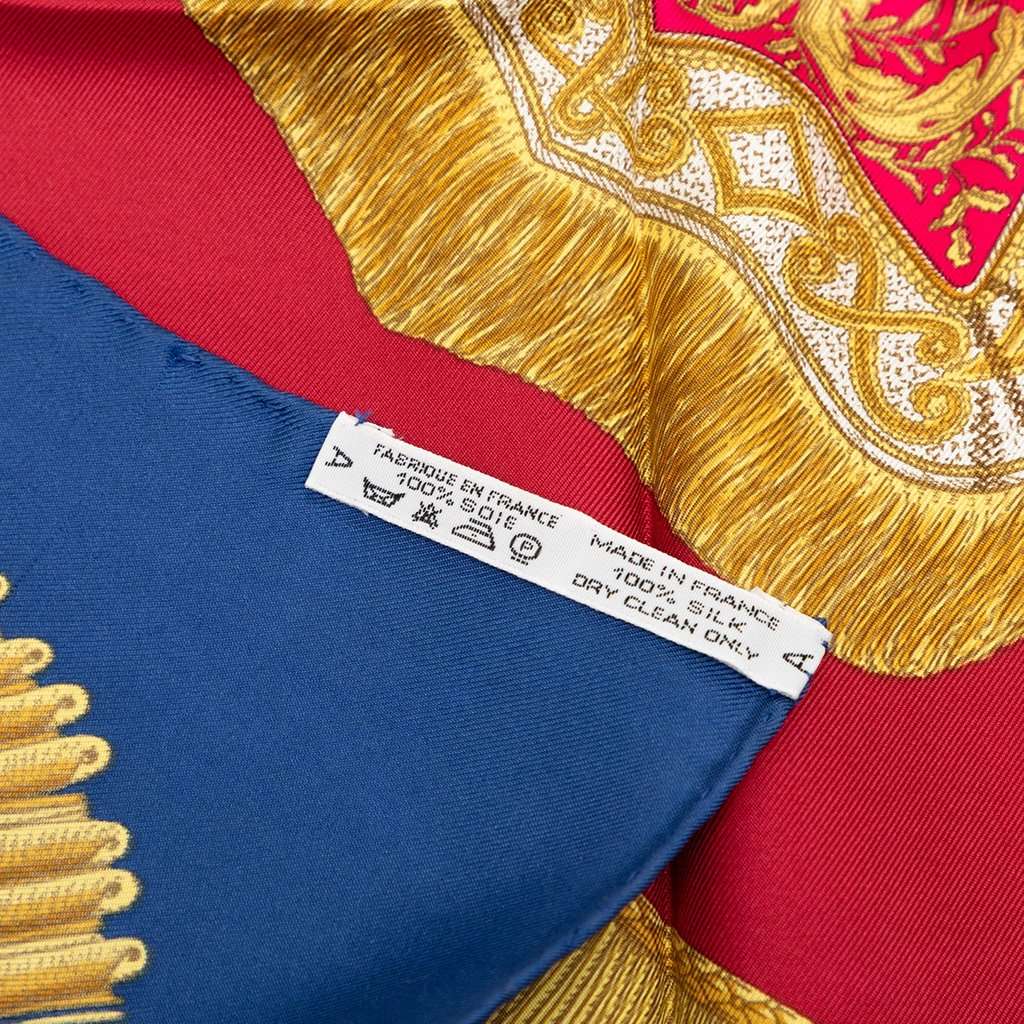 Hermès Poste et Cavalerie Silk Scarf 90 Blue Never worn - Model View