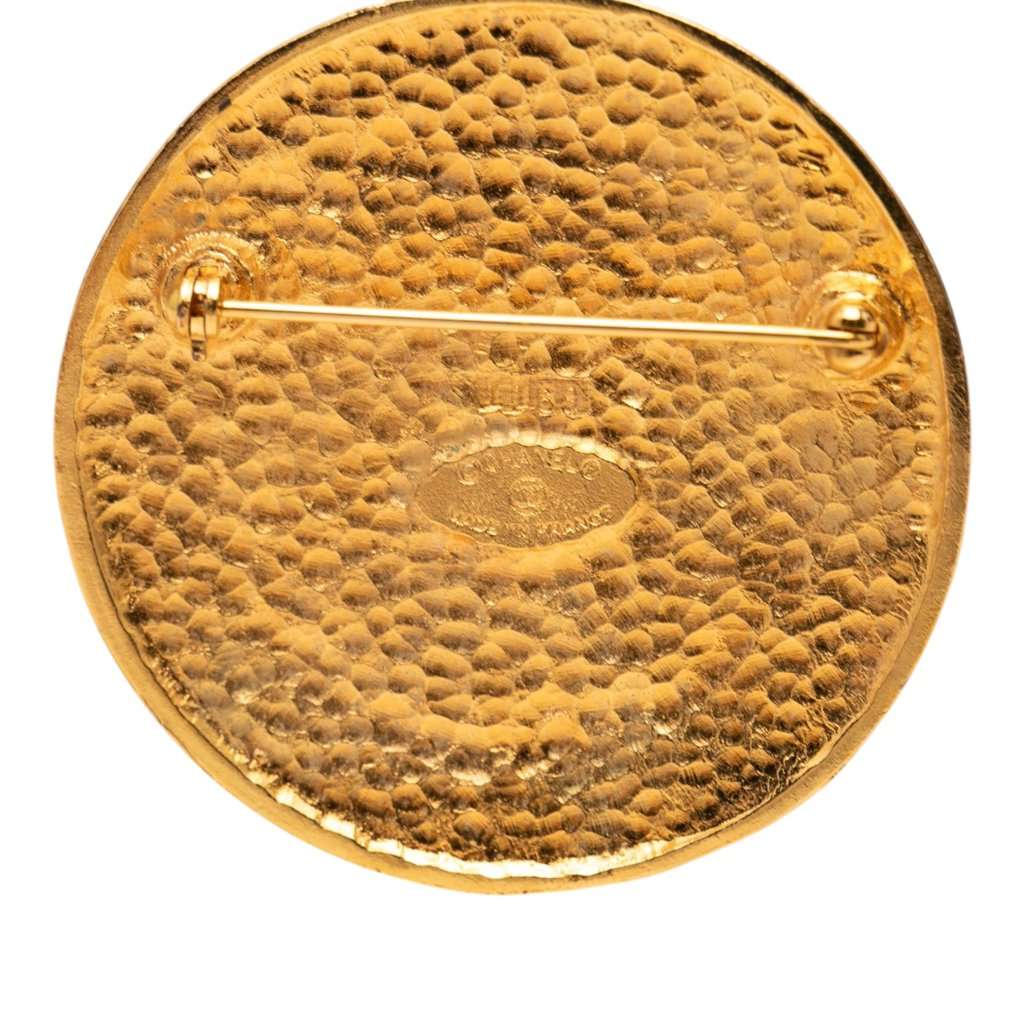 Chanel CC Gold Plated Lion Crest Medallion Brooch Gold Metal Very good condition - Inside View