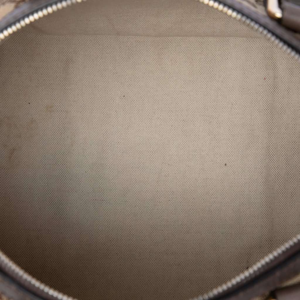 Gucci Medium GG Canvas Joy Boston Bag Beige Very good - Model View
